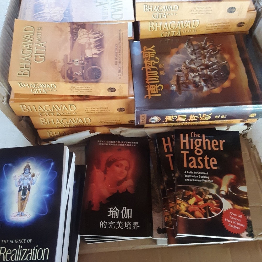 BLACK FRIDAY! Books on yoga, FREE WITH PURCHASE!